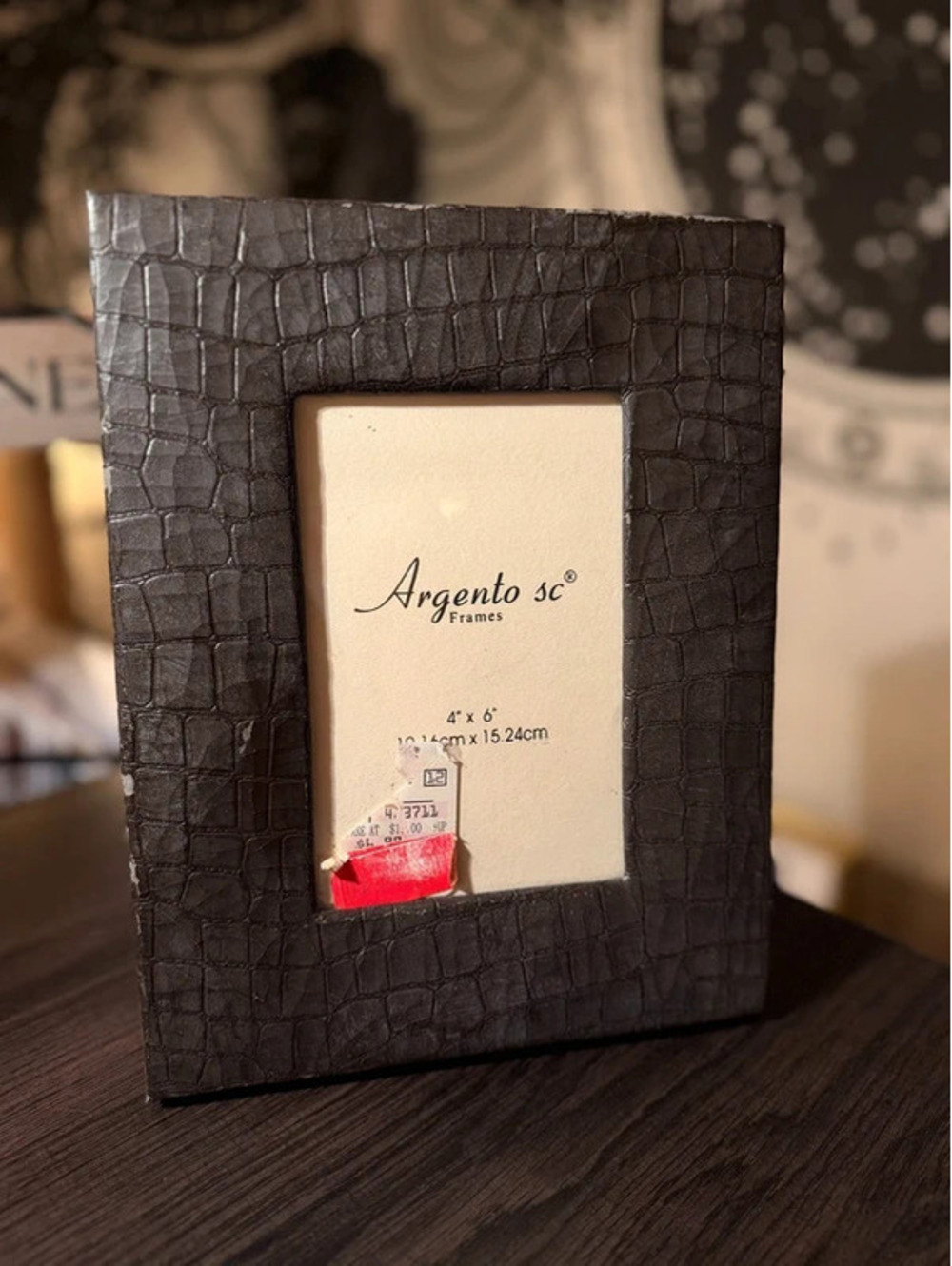 NWT Argento 4"x6" Brown Leather Stand-up Picture Frame